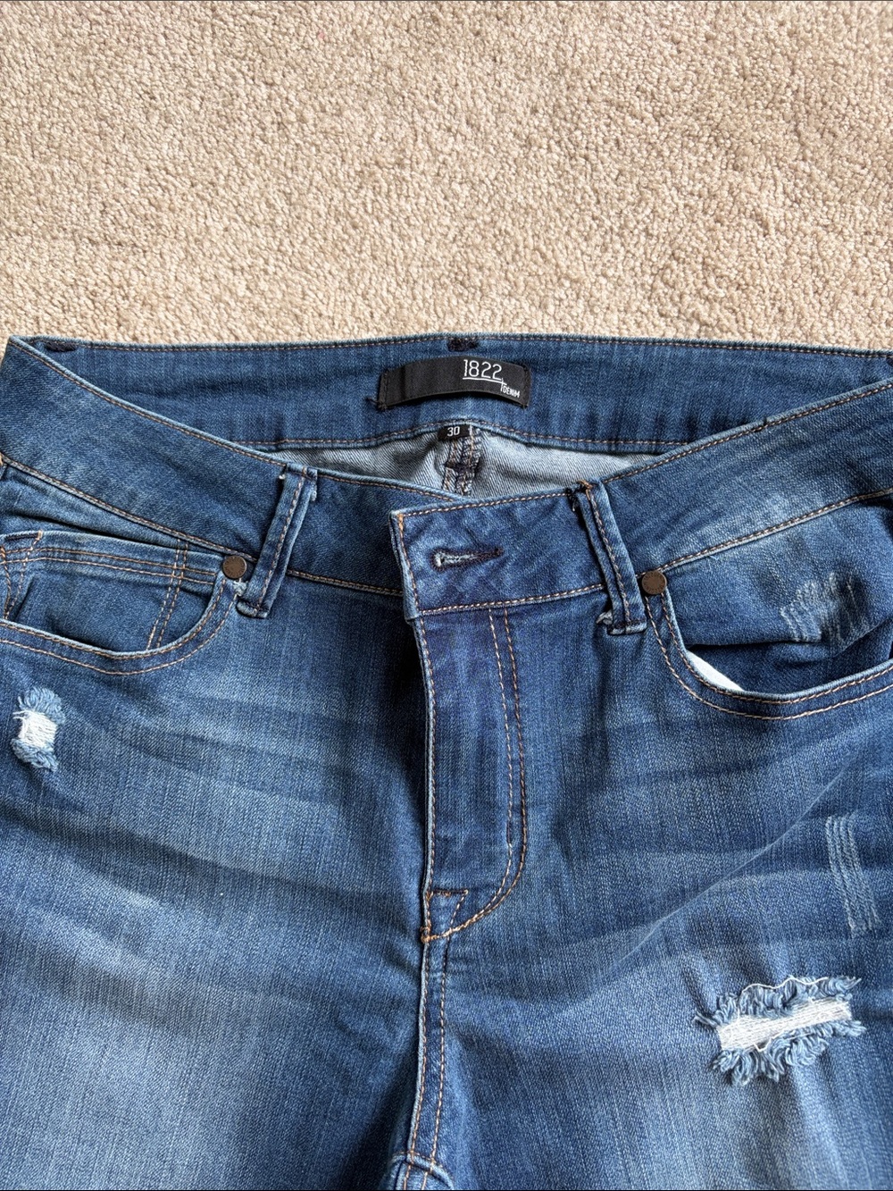1822 Denim Women's Medium Blue Distressed Boyfriend Jeans
